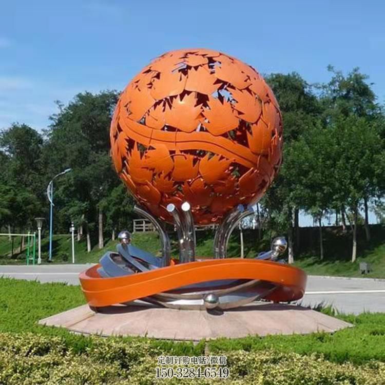 楓葉鏤空球雕塑，烤漆效果，旅游區(qū)不銹鋼雕塑